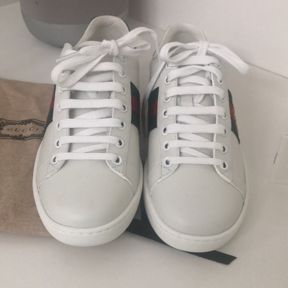 Gucci Ace new sneaker, NWT dust bag, box and extra laces included. Giftable. - Picture 3 of 6